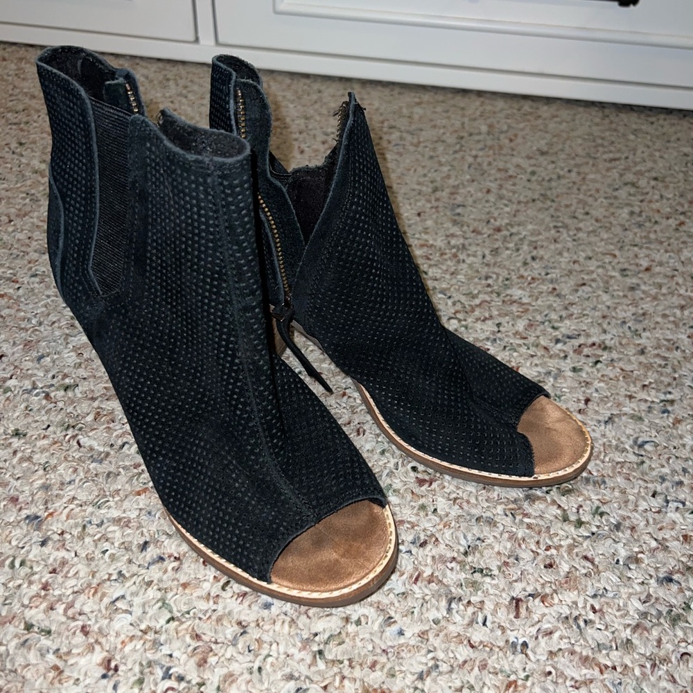 Black peep toe TOMS booties